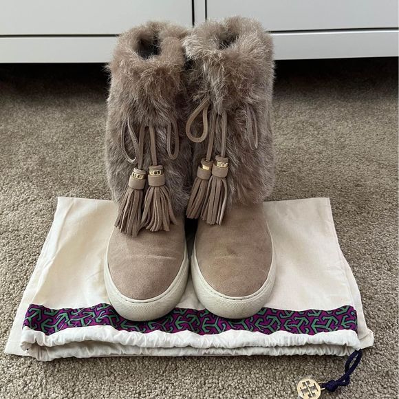 Tory Burch Anjelica Suede and Rabbit Fur Boot - Brown - size 7 - Picture 2 of 10